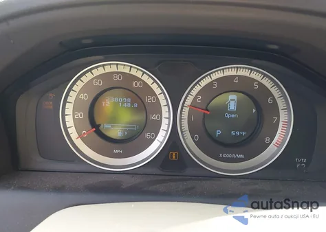 2013 Volvo Xc60 T6/T6 Platinum/T6 Premier Plus/T6 R-Design/T6 R-Design Platinum/T6 R-Design Premier Plus from USA, damaged, VIN YV4902DZ2D2381126